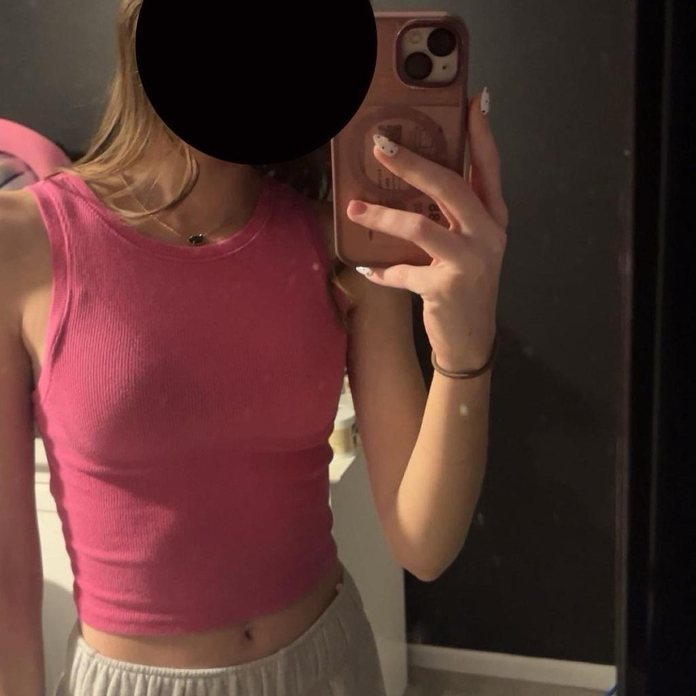 hollister pink tank top